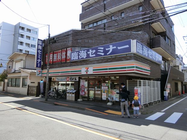 セブンイレブン 大田区池上駅南店前の写真